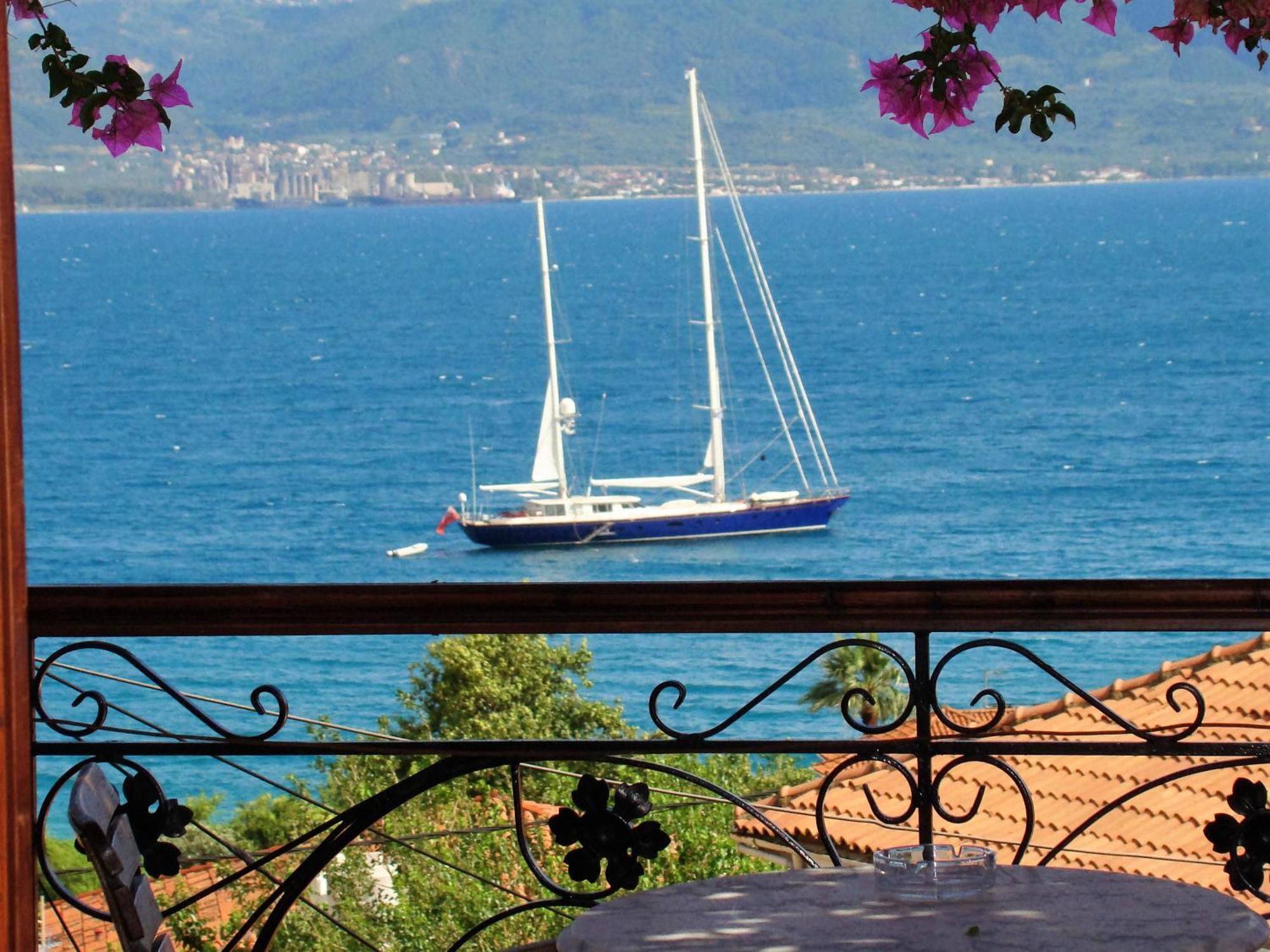 Ilion Hotel Nafpaktos Exterior photo