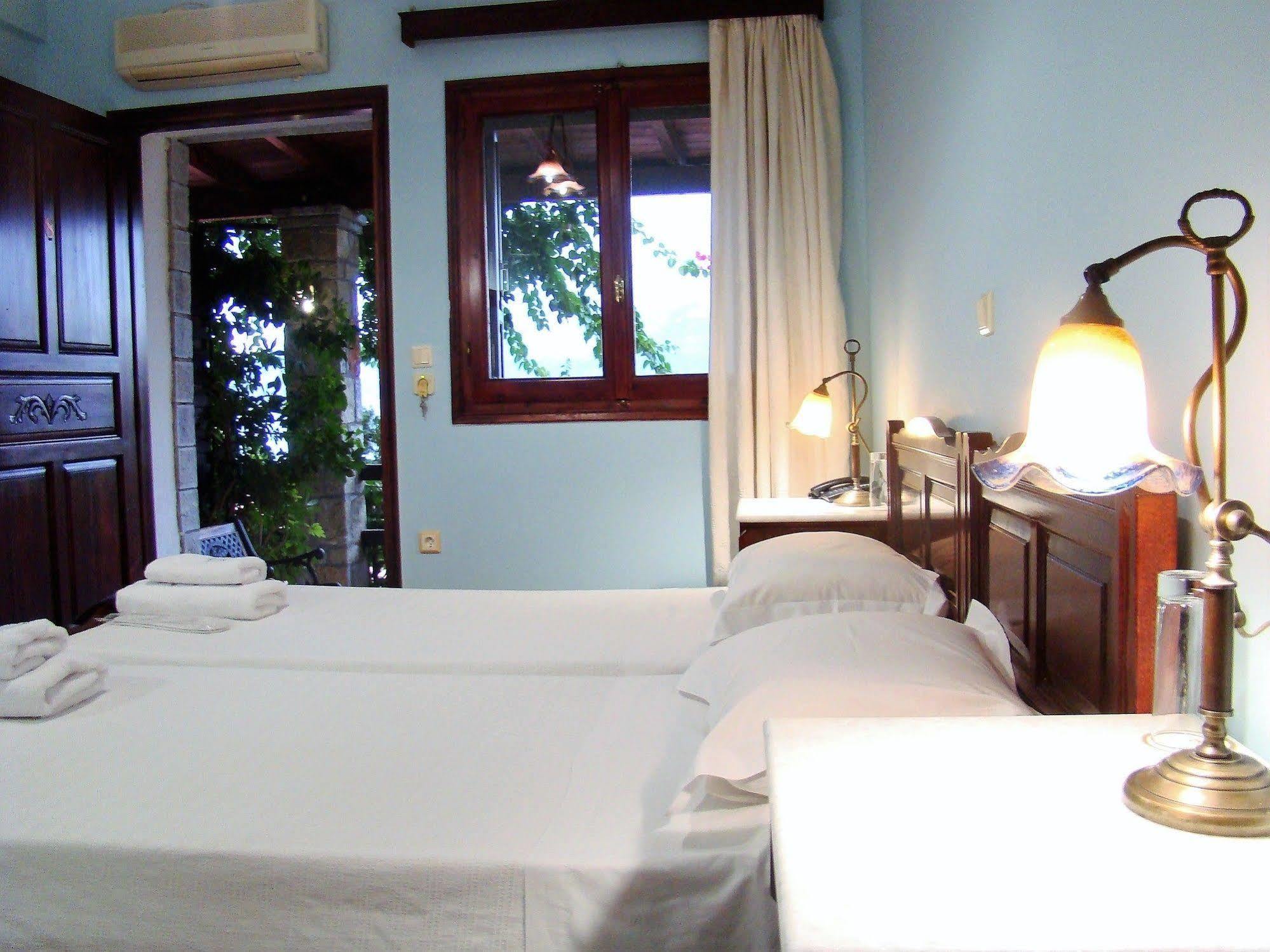 Ilion Hotel Nafpaktos Exterior photo