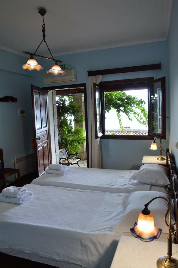 Ilion Hotel Nafpaktos Exterior photo